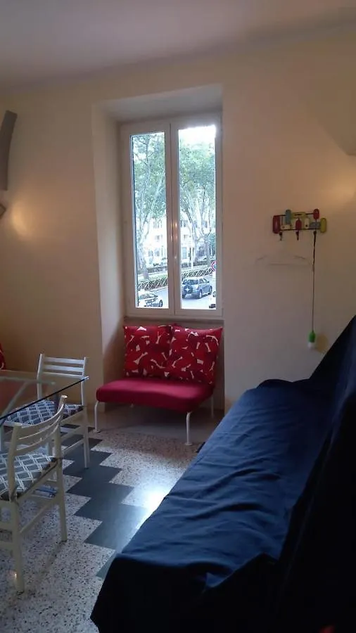 Quinta Verde Flat Roma 0*,